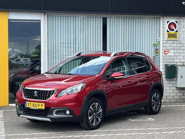 Peugeot 2008 1.2 PureTech Allure 2019 Benzine 2
