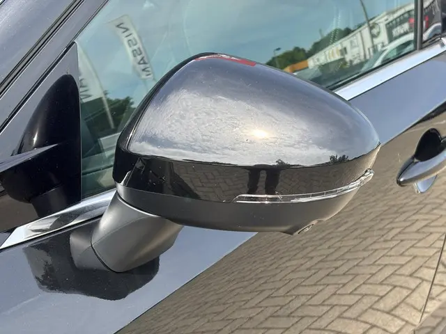 Nissan QASHQAI MHEV 140 MT N-Connecta 2025 Benzine 43