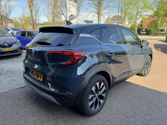 Renault Captur 1.3 TCe 140pk EDC Techno 2024 Benzine 5