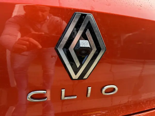 Renault Clio 1.0 TCe 90pk Techno+Pack Winter!! 2024 Benzine 7
