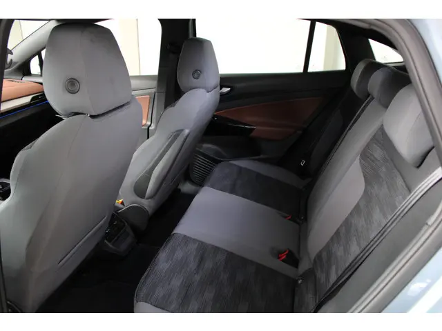 Volkswagen ID.5 Pro 77 kWh 2022 Elektrisch 8