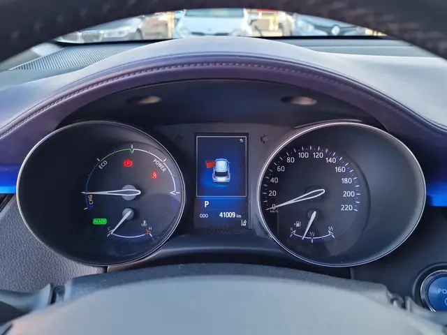 Toyota C-HR 1.8 Hybrid Bi-Tone 2017 Hybride Benzine 9