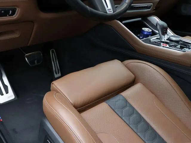 BMW X6 M Competition 2022 Benzine 14