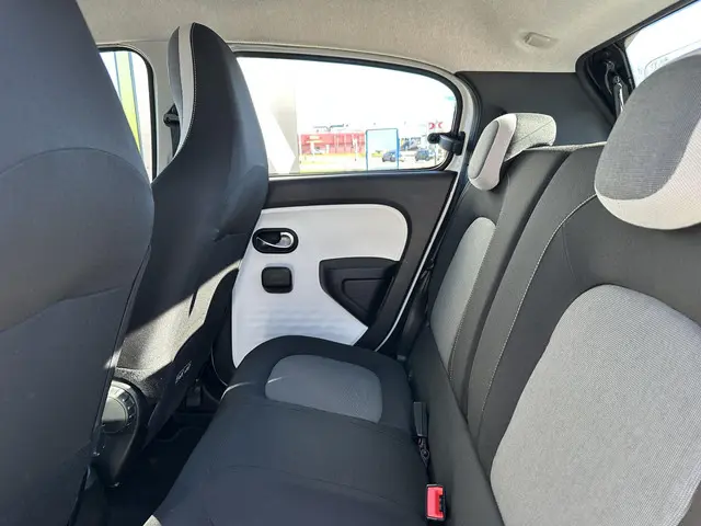 Renault Twingo SCe 70 Collection 2016 Benzine 25