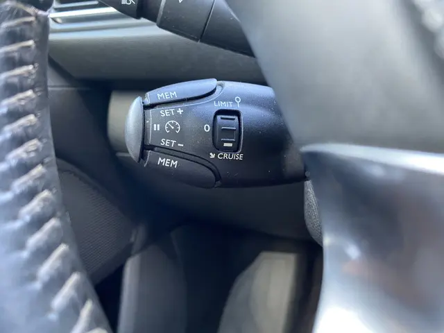 Peugeot 308 SW 1.2 e-THP Première 2014 Benzine 12