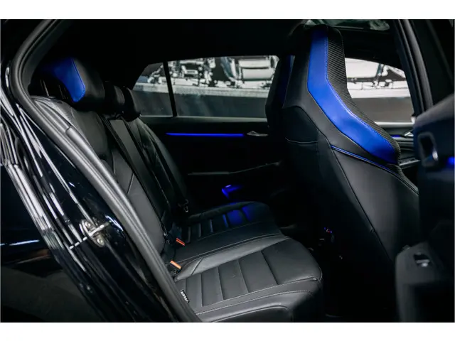Volkswagen Golf 2.0 TSI R 4Motion 2022 Benzine 14