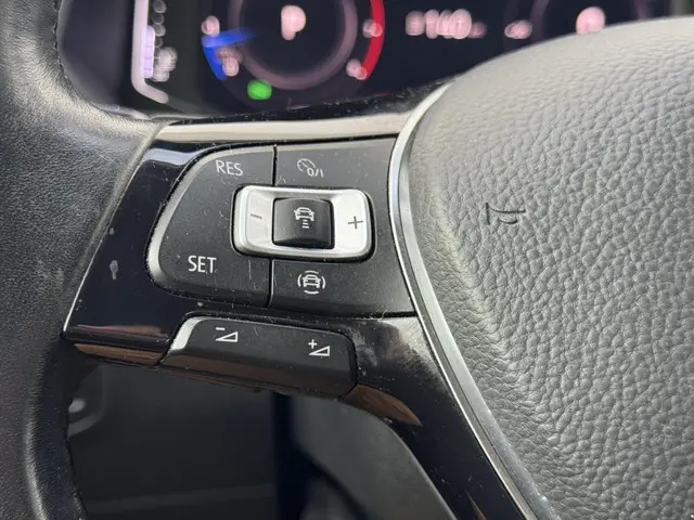 Volkswagen Tiguan 1.5 TSI ACT Comfortline 2019 Benzine 23