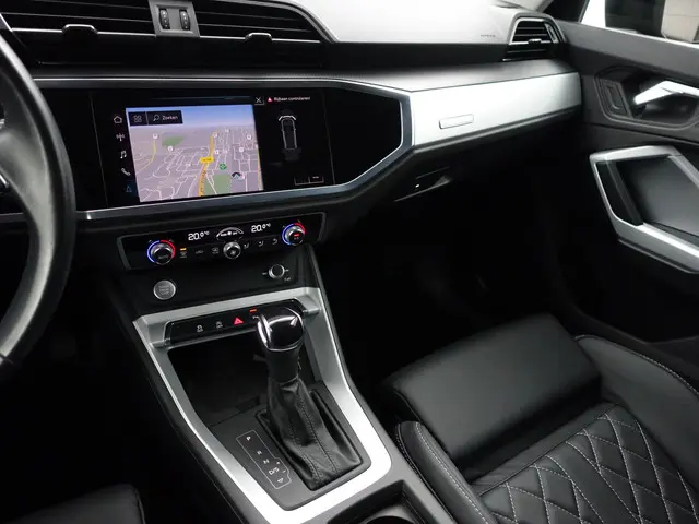 Audi Q3 35 TFSI S Edition Aut- 2020 Hybride Benzine 8