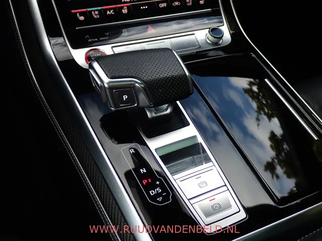 Audi RSQ8 4.0TFSI QUATTRO 2021 Benzine 21