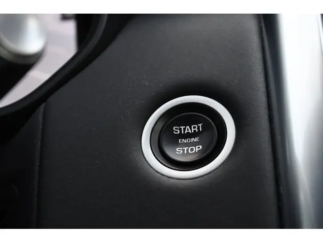 Land Rover Discovery 3.0 D300 HSE 2021 Diesel 59