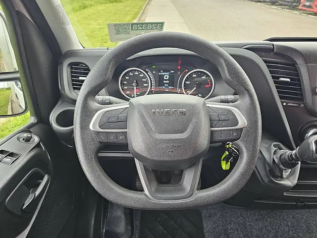 Iveco Daily 35C16 2023 Diesel 11