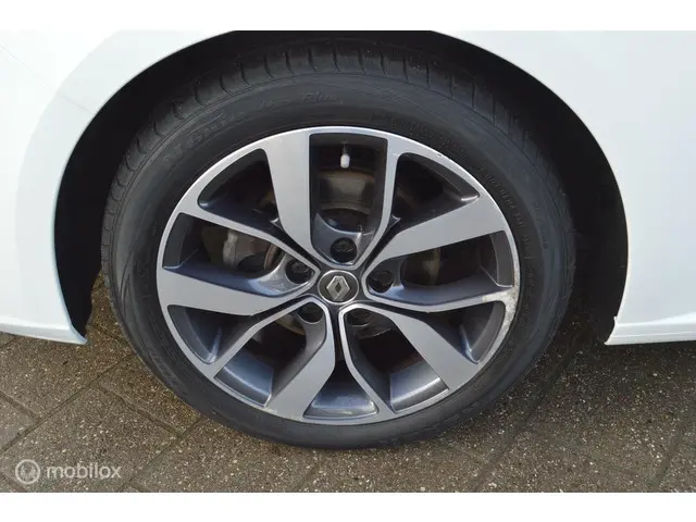 Renault Mégane 1.2 TCe Bose 2017 Benzine 21