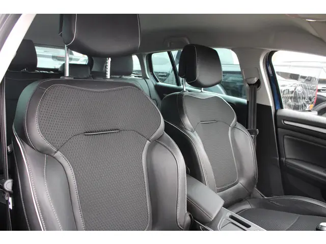 Renault Mégane Estate 1.3 TCe Bose 2020 Benzine 14