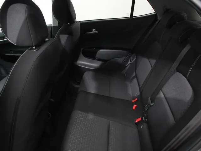Kia Picanto 1.0 DPi Automaat DynamicLine 2023 Benzine 30