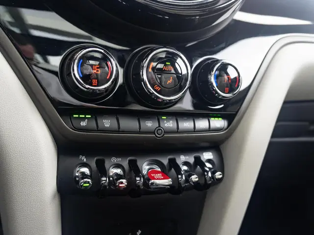 MINI Countryman Cooper Aut. 2021 Benzine 26