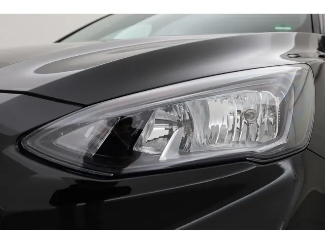 Ford Focus Wagon 1.0 EcoBoost ST Line 2019 Benzine 31