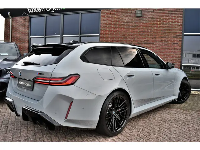 BMW M5 5-serie Touring 2025 Hybride Benzine 101
