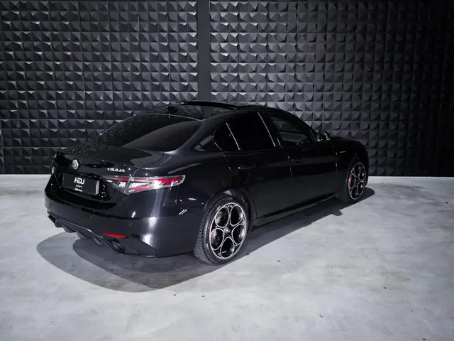 Alfa Romeo Giulia 2.0 T GME AWD Veloce 2024 Benzine 4