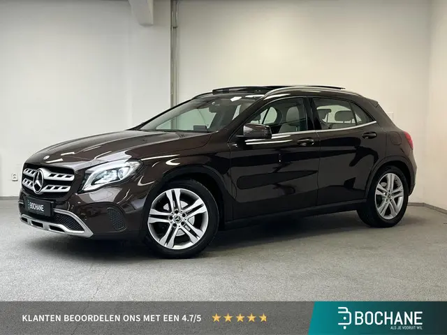 Mercedes-Benz GLA 180 Business Solution 2018 Benzine