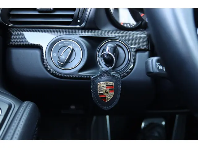 Porsche 911 3.0 CARRERA 4S PDK *BTW* 2017 Benzine 30