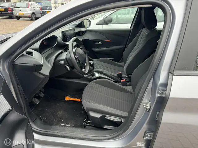 Peugeot 208 1.2 PureTech Active Pack 2021 Benzine 16