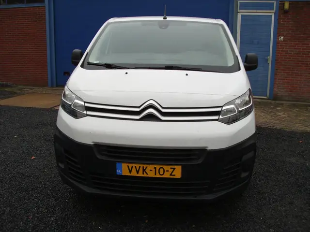 Citroën Jumpy 1.5 BlueHDI 100 M Club 2023 Diesel 2