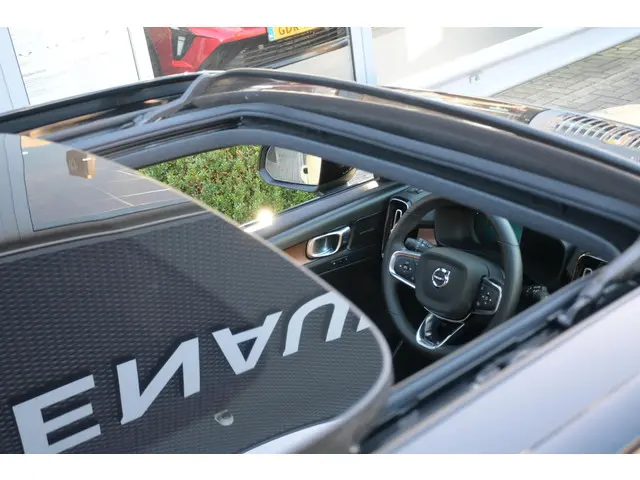 Volvo XC40 Recharge Twin Pro 2022 Elektrisch 39