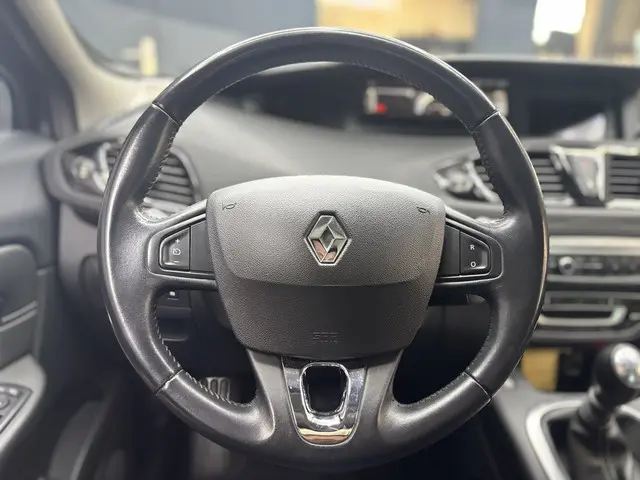 Renault Grand Scénic 1.2 TCe Limited 2014 Benzine 12