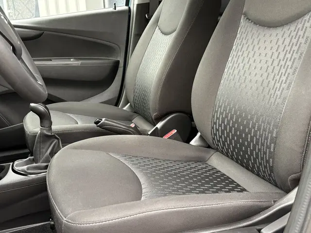Opel KARL 1.0 Rocks Online Edition 2019 Benzine 10