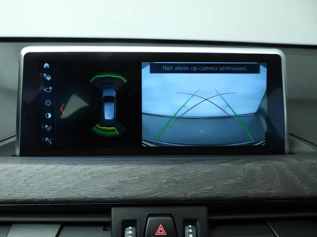 BMW X1 xDrive20i 2018 Benzine 19