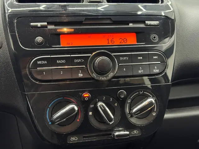 Mitsubishi Space Star 1.0 Cool+ - Airco - APK 2019 Benzine 19