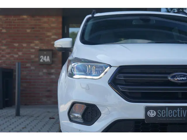 Ford Kuga 1.5 EcoBoost ST Line 2018 Benzine 13