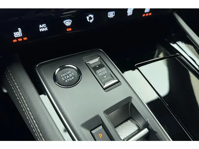 Peugeot 508 SW 1.6 HYbrid 225 GT 2024 Hybride Benzine 37