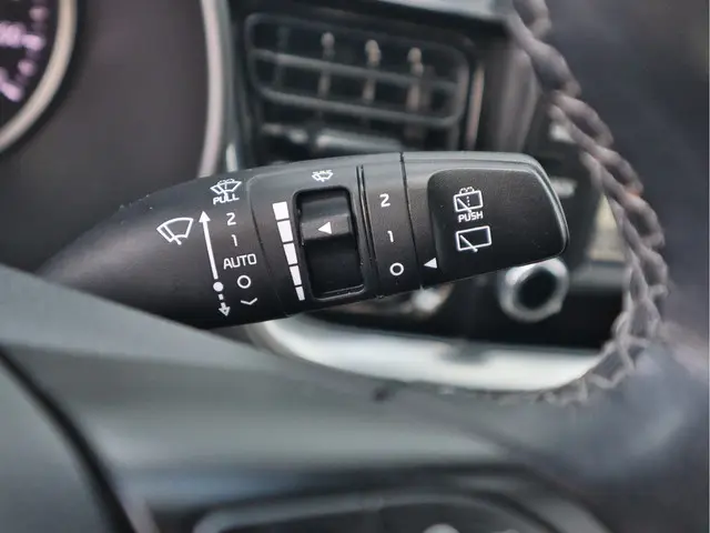 Kia Stonic 1.0 T-GDi DynamicPlusLine 2020 Benzine 13