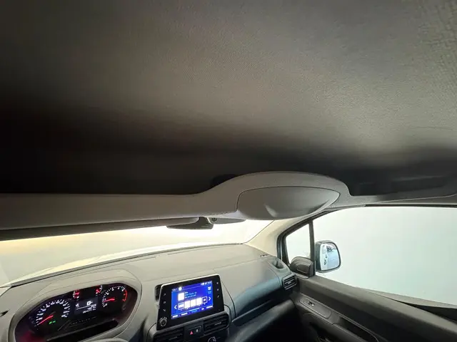 Peugeot Partner 1.5 BlueHDI Premium Long 2022 Diesel 25