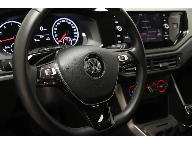 Volkswagen Polo 1.0 TSI Comfortline 2019 Benzine 29