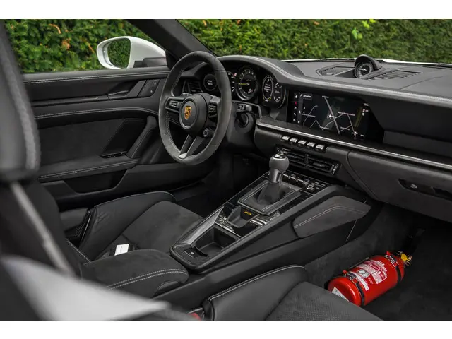 Porsche 911 4.0 GT3 2022 Benzine 10