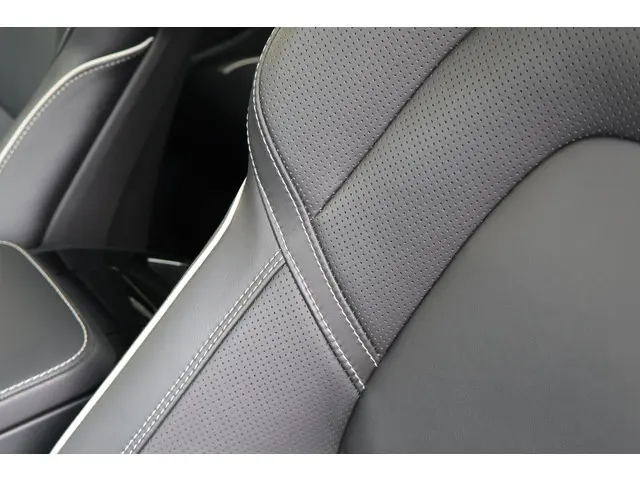 Volvo S90 T8 AWD Ultimate Dark 2024 Hybride Benzine 27