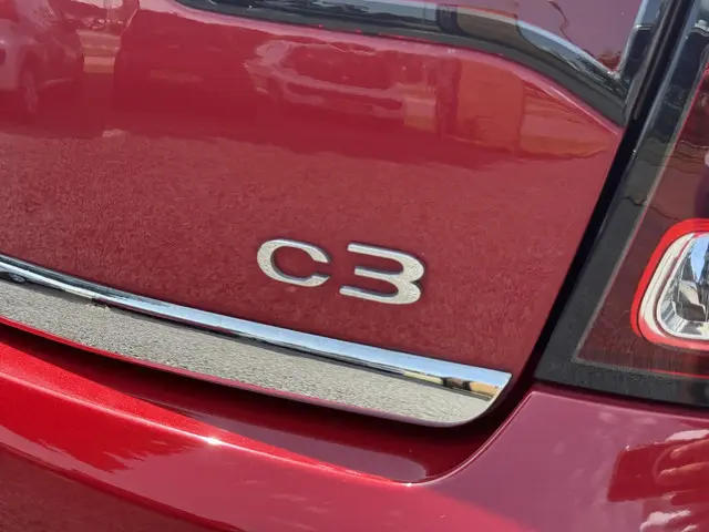 Citroën C3 1.2 PureTech Collection 2015 Benzine 24