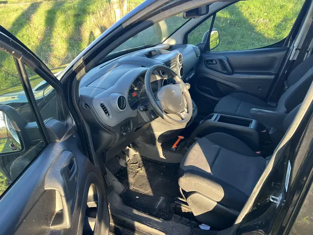 Peugeot Partner 120 1.6 BlueHDi 75 Premium 2018 Diesel 4