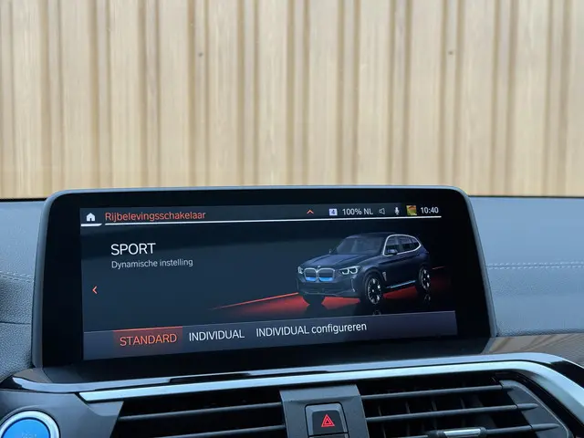 BMW iX3 High Executive 80 kWh 2021 Elektrisch 18