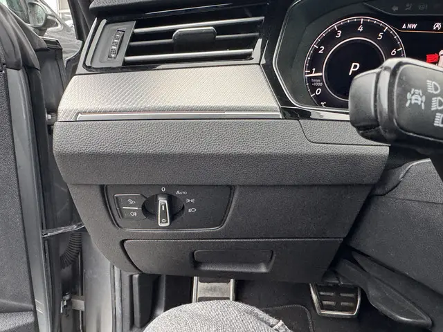 Volkswagen Arteon 1.5 TSI Business R 2019 Benzine 12