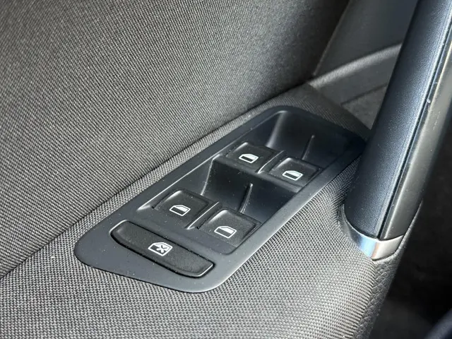 Volkswagen Golf 1.4 TSI CUP Edition 2015 Benzine 12