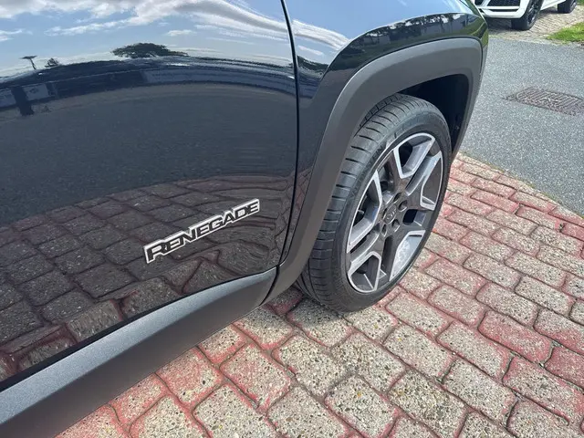 Jeep Renegade 1.3T Freedom 2019 Benzine 10