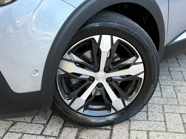 Peugeot 3008 1.6 PureTech Allure Automaat 2018 Benzine 27