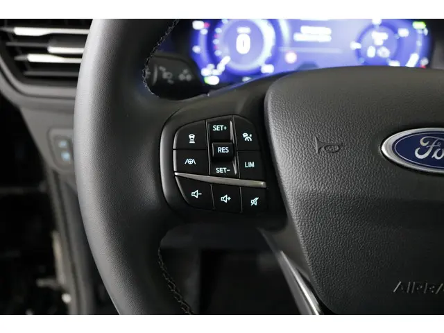 Ford Kuga 2.5 PHEV Vignale 2024 Hybride Benzine 23