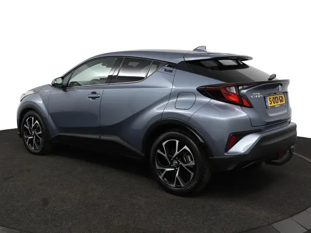 Toyota C-HR 1.8 Hybrid Executive 2022 Hybride Benzine 12