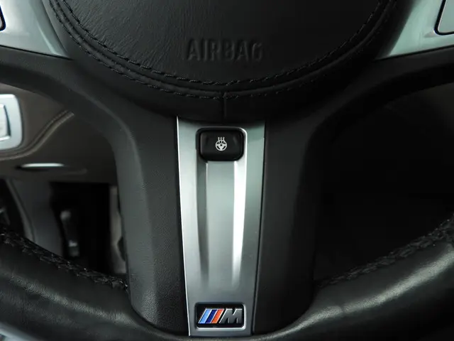 BMW 7 Serie 750i xDrive 2021 Benzine 35