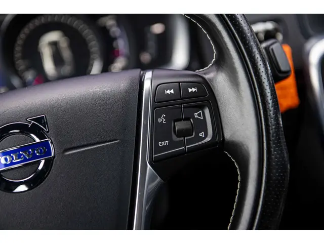 Volvo S60 1.5 T3 R-Design 2016 Benzine 21