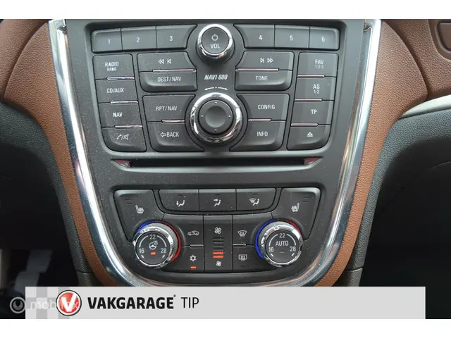 Opel Mokka 1.4 T Cosmo 4x4 2013 Benzine 17